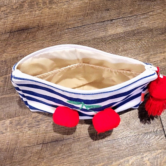 Sunuva waterproof bathing suit pouch NWT - Picture 4 of 4